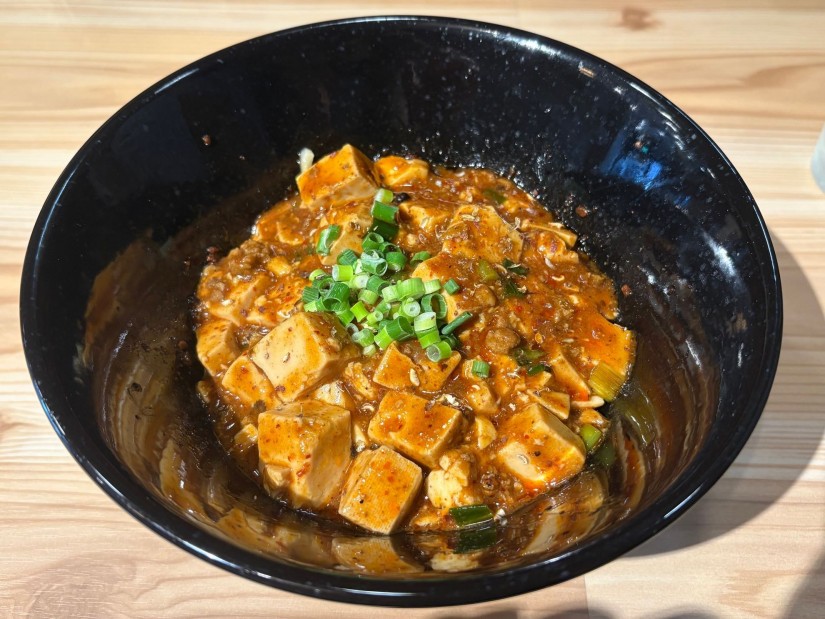 陳麻婆豆腐麺 本格四川麻婆豆腐の為とても辛いです