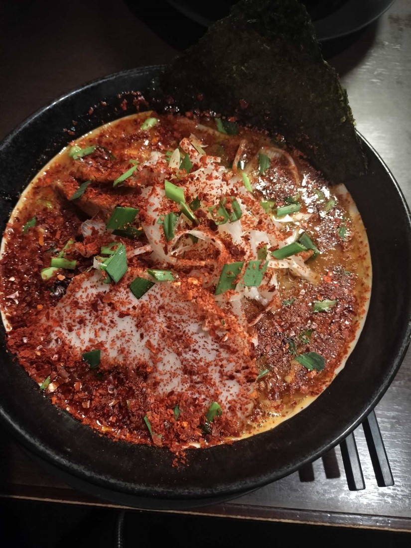 からいしびれる味噌ラーメン ９辛２痺