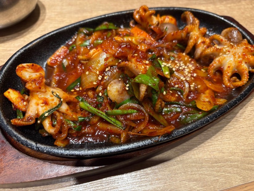 鉄板旨辛イイダコ炒め 1辛