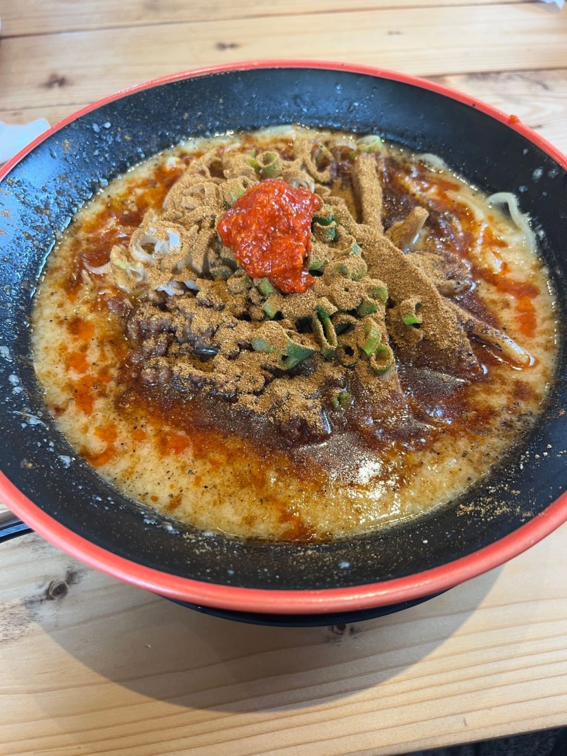 濃厚激辛担々麺