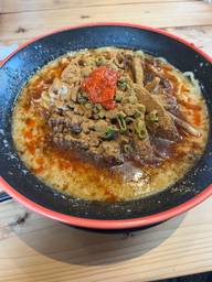 濃厚激辛担々麺