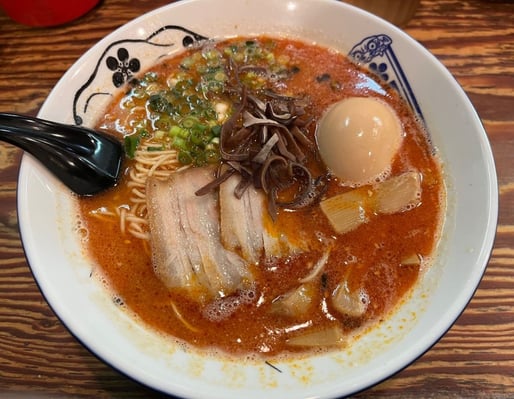 赤辛豚骨ラーメン 激辛
