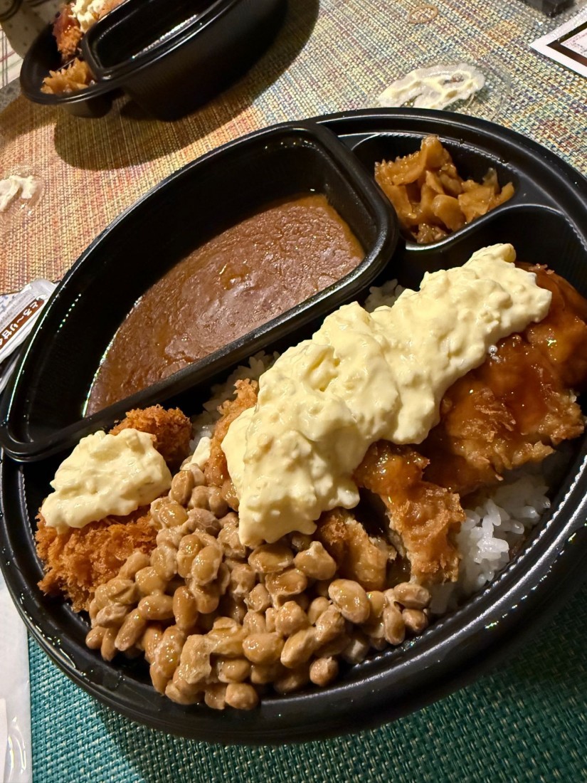 手仕込みチキン南蛮カレー納豆牡蠣フライトッピング 10辛