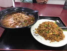 四川唐辛子入り炒飯
