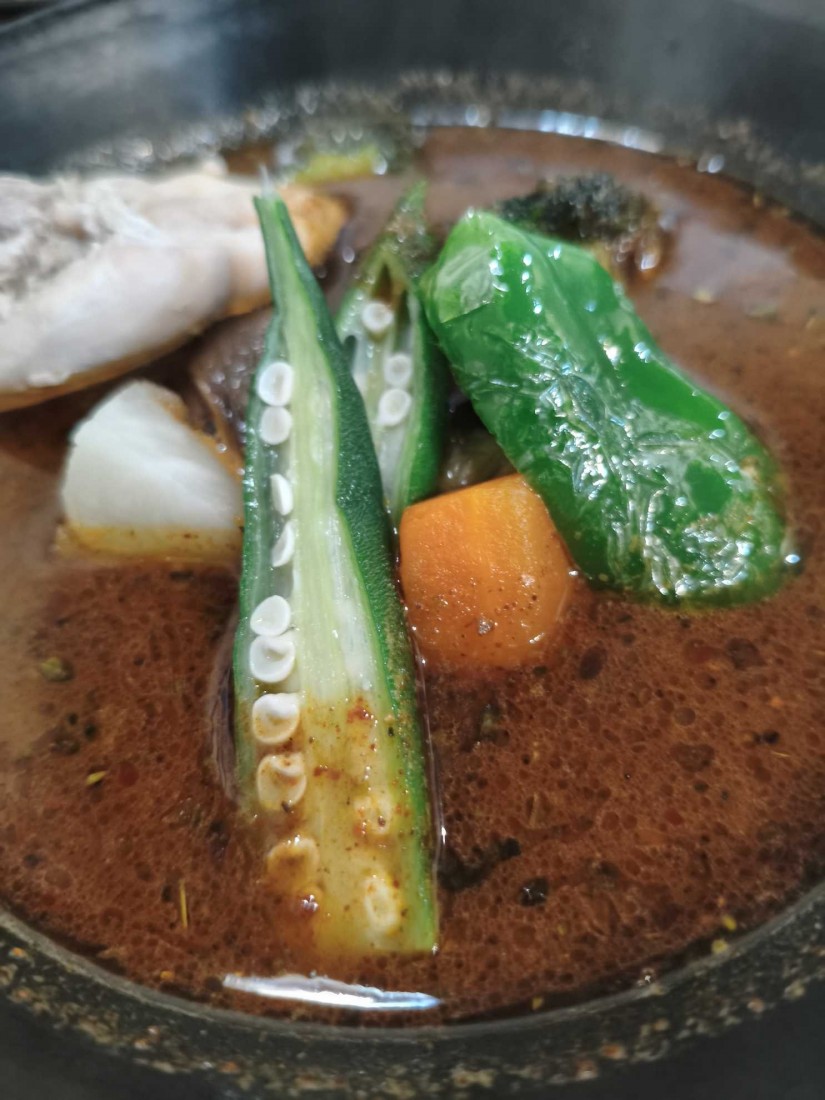 ジューシー鶏野菜スープカレー 10