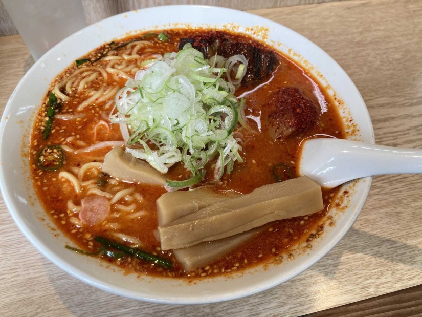激赤いラーメン 2辛