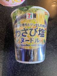 爽やかな香りとツンとした刺激 わさび塩ヌードル
