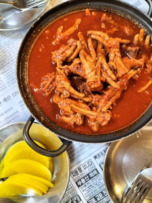 タッパル(鶏の辛炒め)