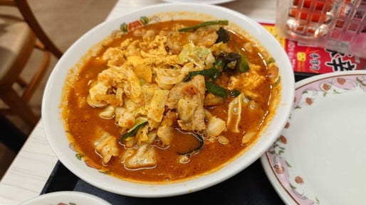 豚辛ラーメン 手作りカレー醤味