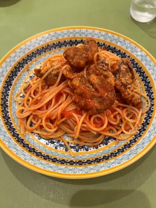 ルイジアナチキンのスパイシートマトパスタ