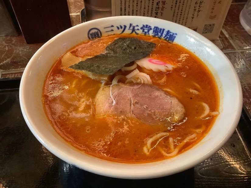 辛しラーメン 1.03KM - 三ツ矢堂製麺:東京都 | 辛メーター