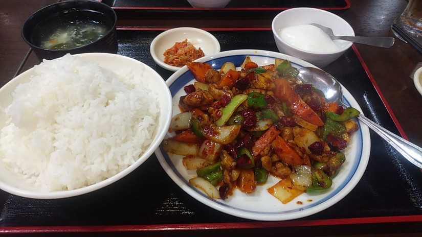 麻辣爆丁（鶏肉の四川炒め） 加辣