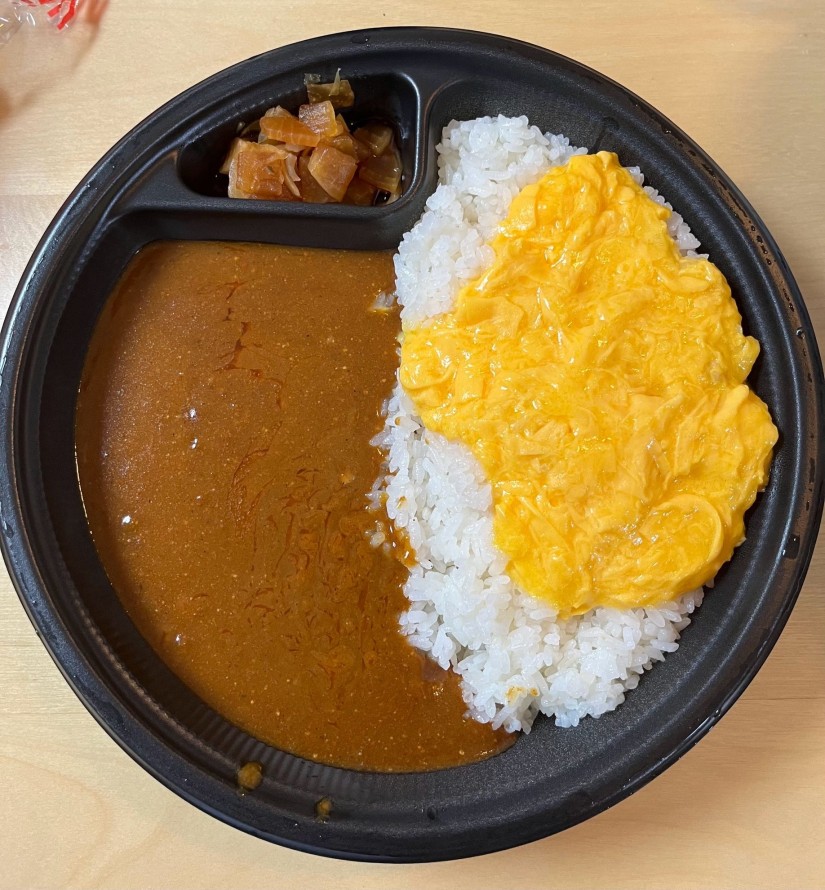 スクランブルエッグカレー デリバリー 10辛