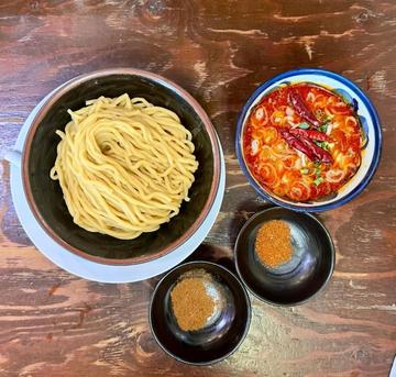 辛つけ麺 宇宙一➕辛粉