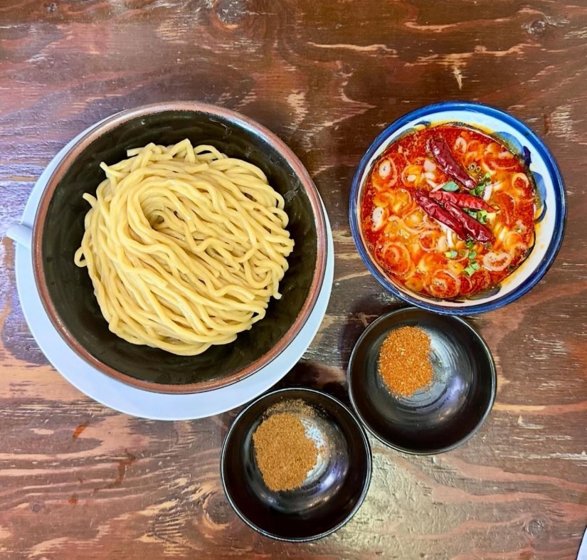 辛つけ麺 宇宙一➕辛粉