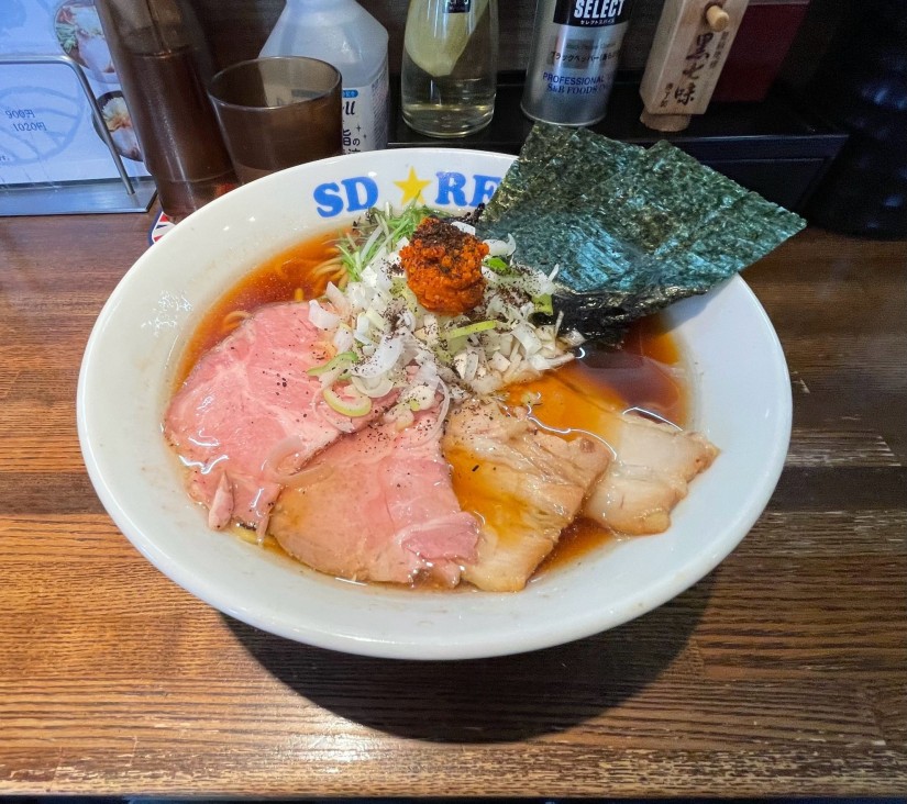 醤油らぁめん＋特製＋辛玉 辛玉x1