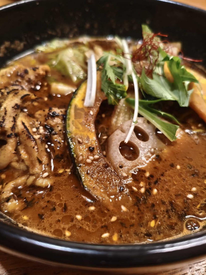 スパイシー骨付きなんこつ 10