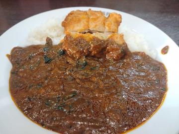 パリパリチキンカレーほうれん草ミックス 20辛