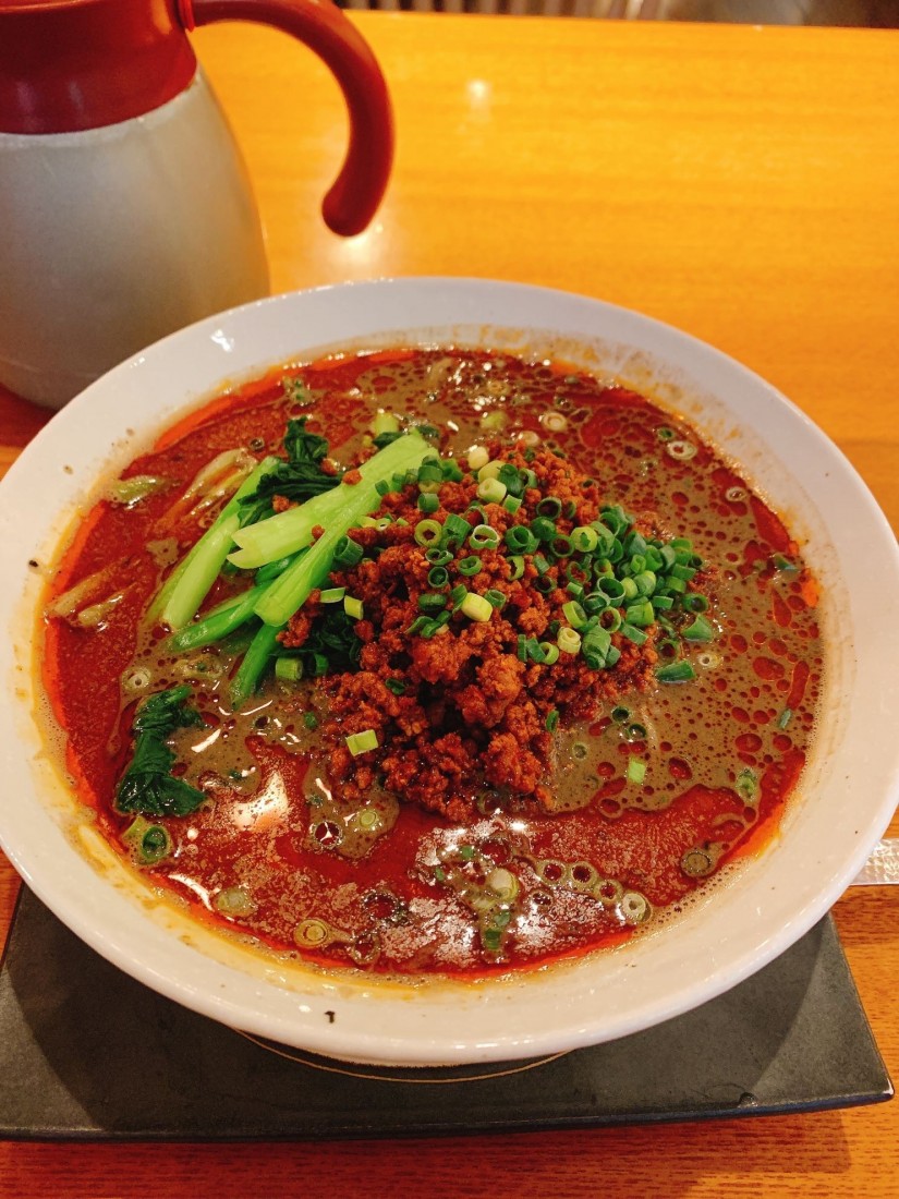 黒胡麻のスープ坦々麺