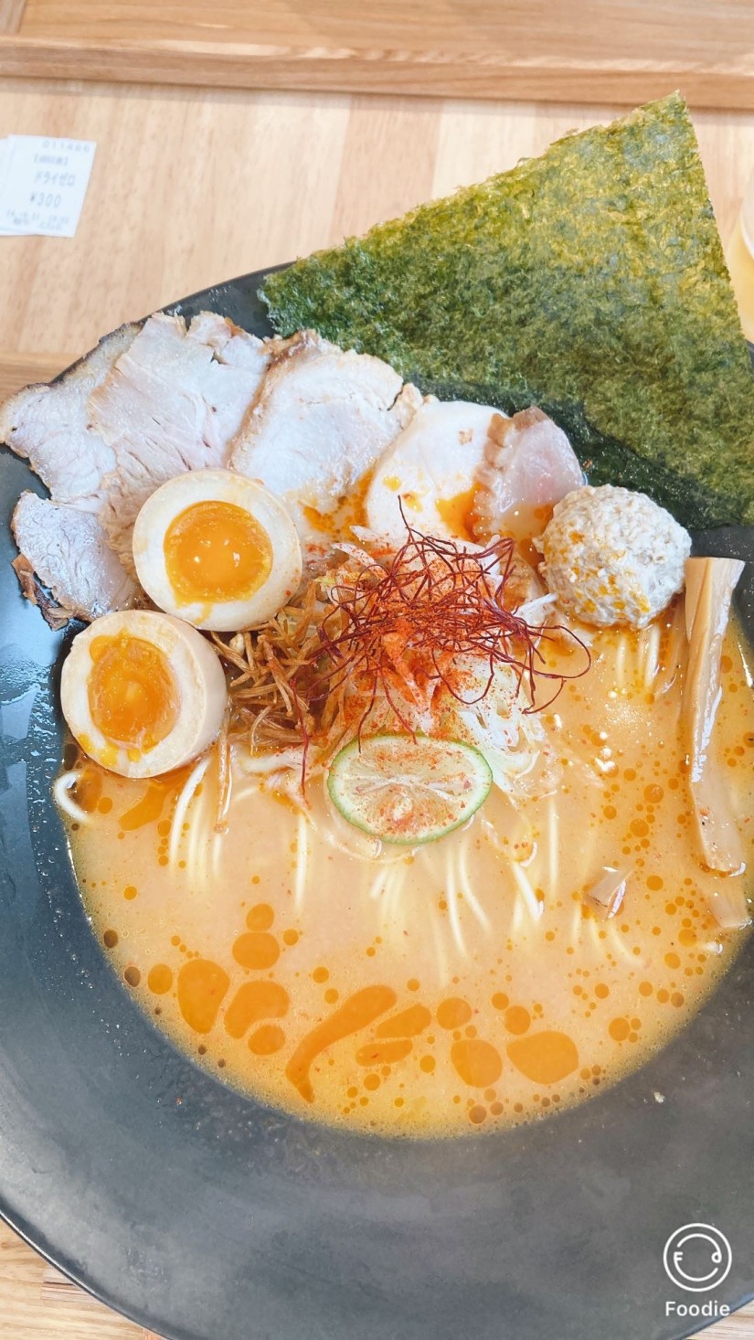 特製白湯味噌激辛トッピング