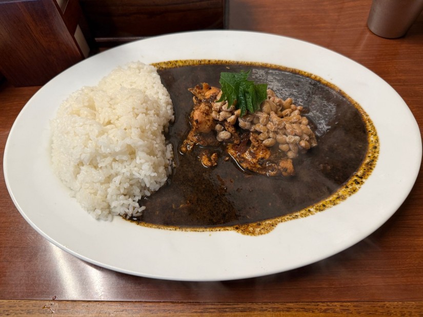 黒カレー（トッピング ： 納豆） 極激辛（🌶🌶🌶🌶🌶🌶🌶）