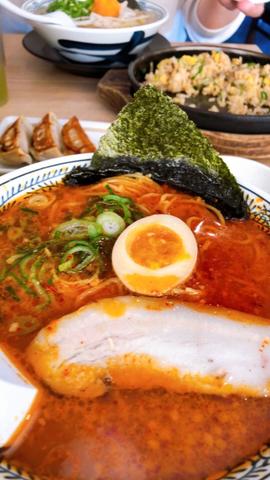 赤とんこつラーメン
