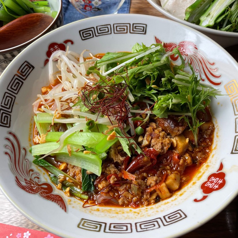 真夏の辛まぜそば 麻辣トンコツ味