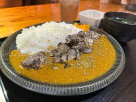 若鶏の炭火焼とスリランカカレー 超激辛!