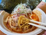 辛さ全開！灼熱RED贅沢乗せ 激辛