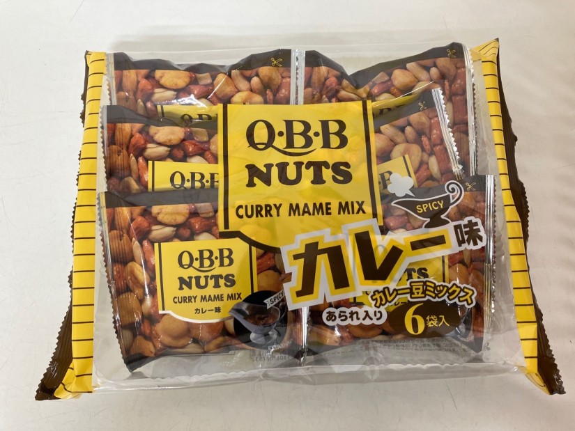 QBB NUTS  CURRY MAME MIX カレー味