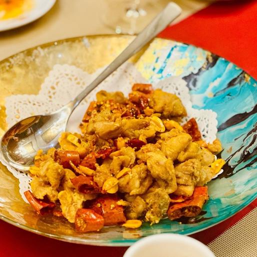 一口唐揚げのカラカラ唐辛子炒め