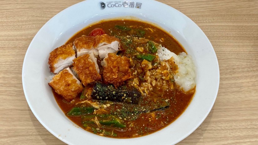 チキンと夏ベジのスパイスカレー ３辛