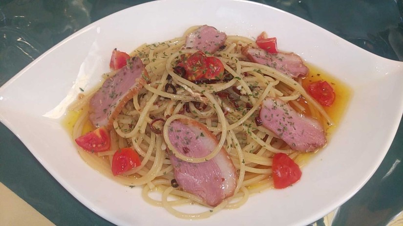 合鴨とミニトマトのペペロンチーノ 辛さ増し