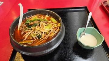 牛肉麻辣米線