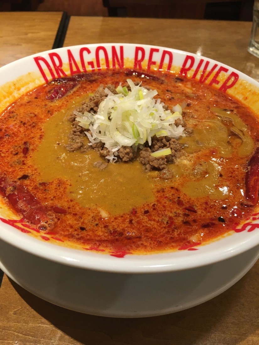 スパイシーカレー坦々麺 唐辛子3本以上