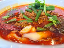 麻辣刀削麺