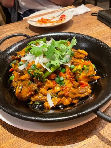 パットペット 牛 (タイ人)