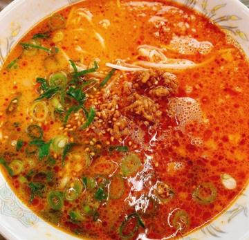 ピリ辛豚骨ラーメン
