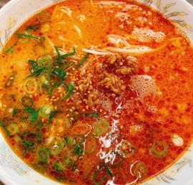 ピリ辛豚骨ラーメン