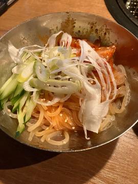 うま辛ビビン冷麺