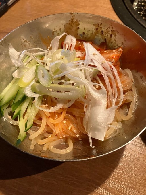 うま辛ビビン冷麺