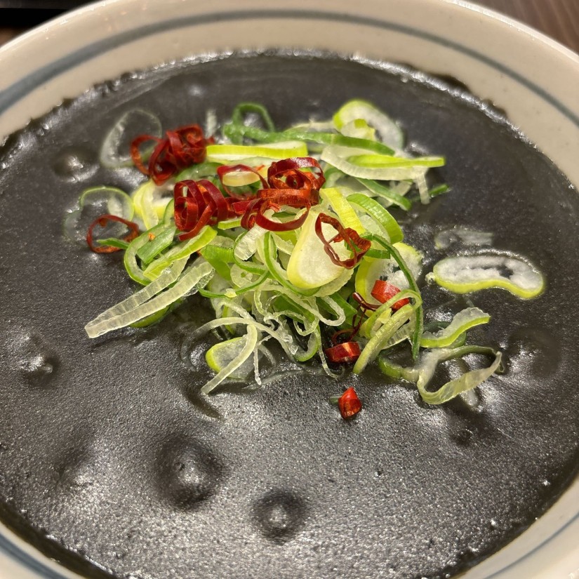 黒辛カレーうどん