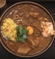 チキン&キーマ&ポークビンダルー3種盛