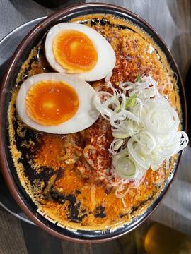 エンマ味噌ラーメン 辛さ激増し