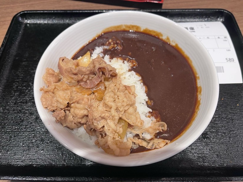 牛黒カレー