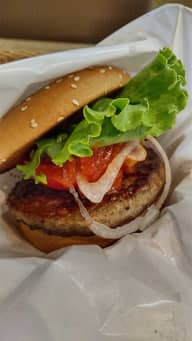 国産夏野菜のチリトマトクラシックバーガー