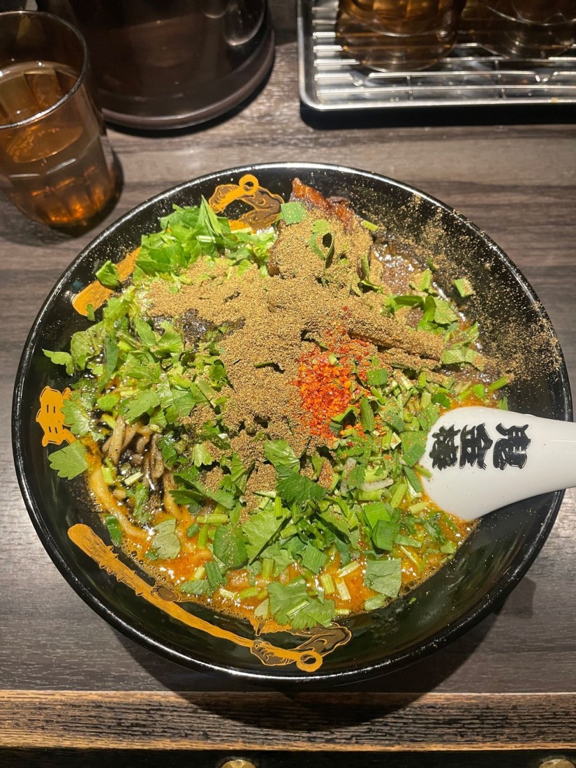 パクチーカラシビ味噌らー麺 辛さ増し・しびれ鬼増し
