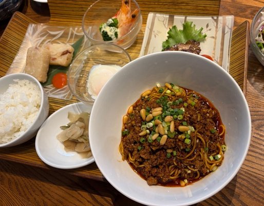 汁なし担々麺
