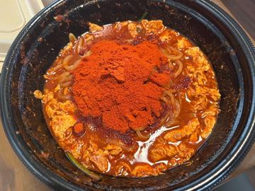 地獄釜辛麺 沸騰する辛さ