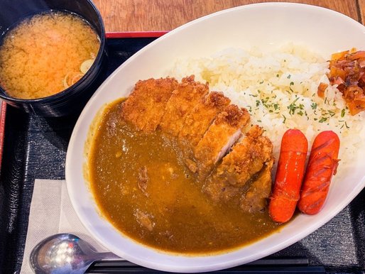 特製かつカレー(赤ウインナーはオプション)
